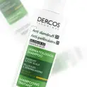 <b> DERCOS </b> против <br> перхоти