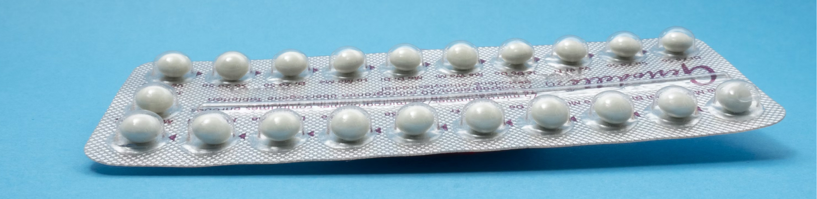 Метод контрацепции может влиять на перхоть?