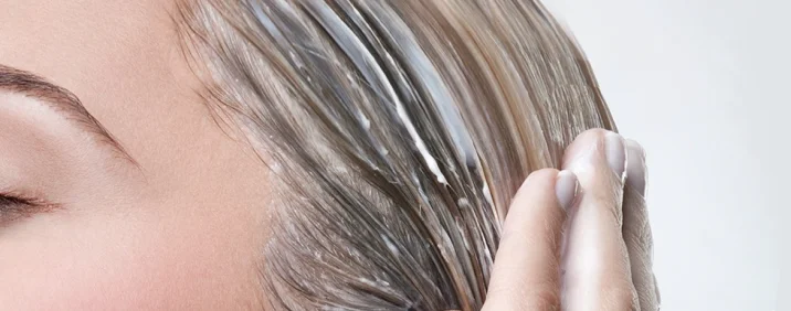 распылите средство