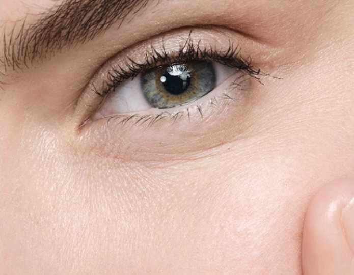 наносите легкими похлопывающими движениями