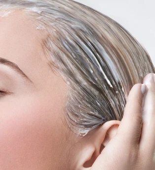 распылите средство