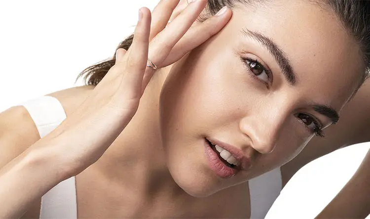 Как избавиться от пигментных пятен на лице?