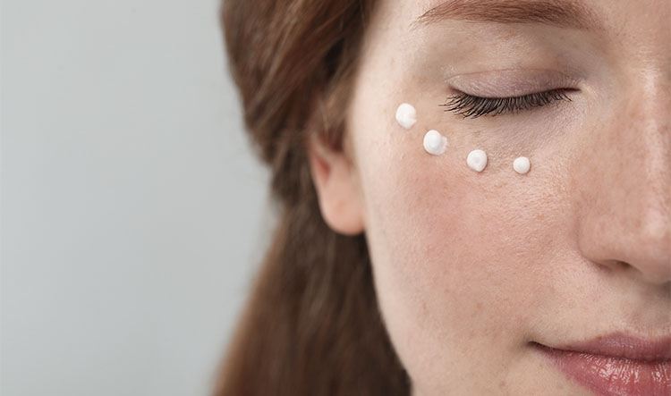 Сухость в интимной зоне при менопаузе: что делать и как лечить?