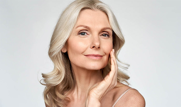 Как начинается климакс у женщин — первые признаки и симптомы