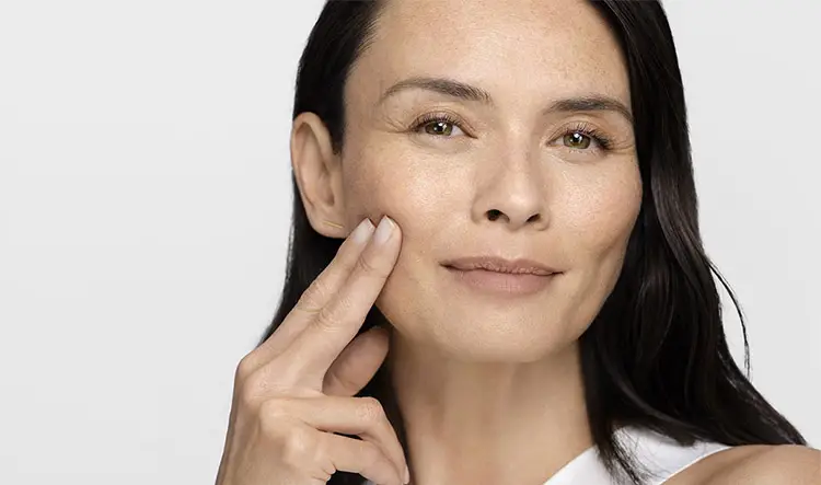 Климакс и старение кожи лица у женщин: правильный уход за кожей при менопаузе