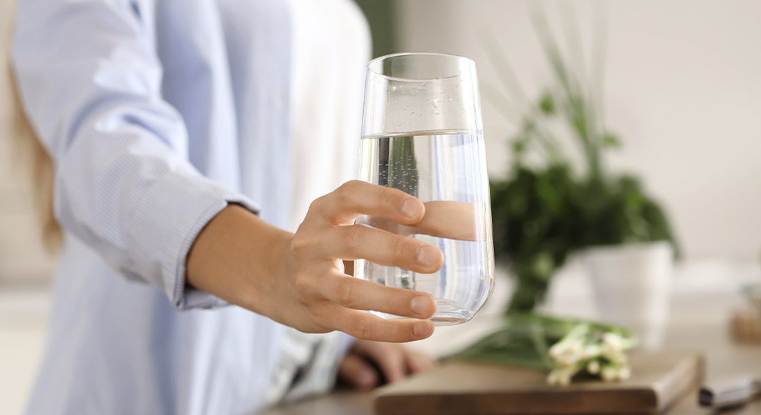 вода для увлажнения кожи изнутри