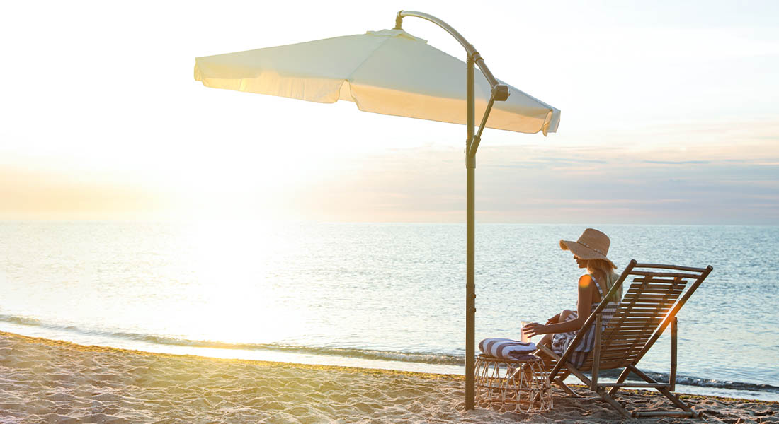 Возможно ли загореть под зонтом